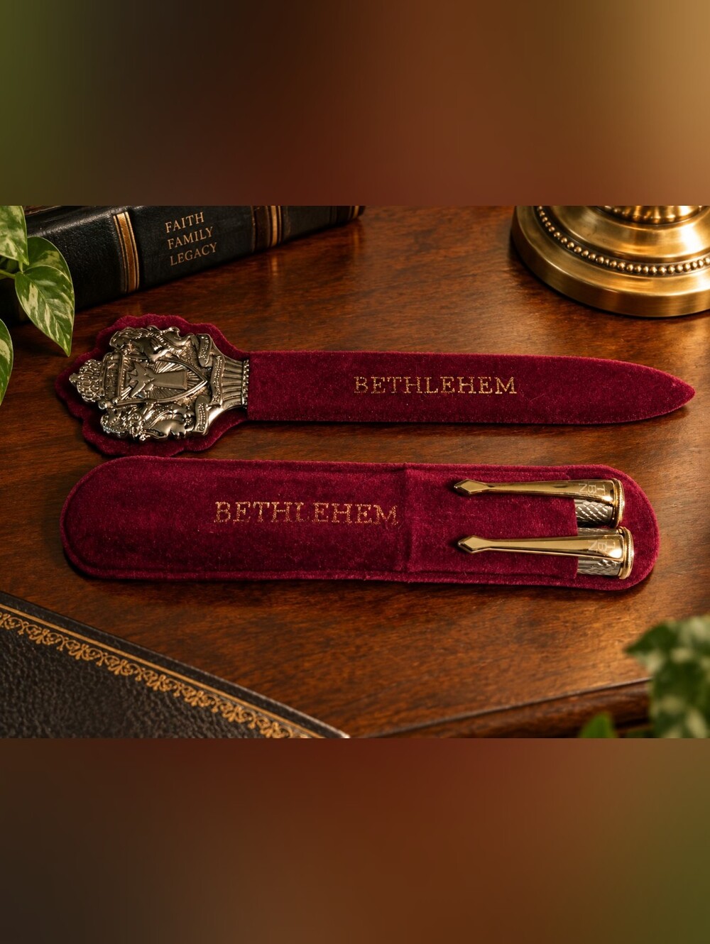 Vintage TBN Trinity Broadcasting Network Bethlehem Desk Set Letter Opener 2 pens